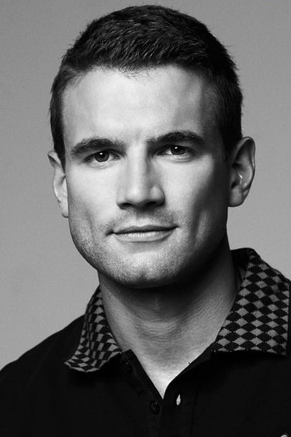 Aktyor: Alex Russell (Алекс Расселл)