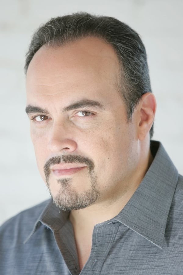 Aktyor: David Zayas (Дэвид Зайас)