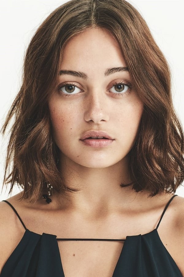 Aktrisa: Ella Purnell (Элла Пернелл)