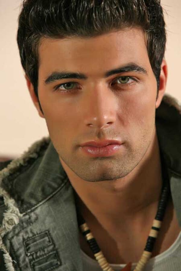 Aktyor: Jencarlos Canela (Jencarlos Canela)