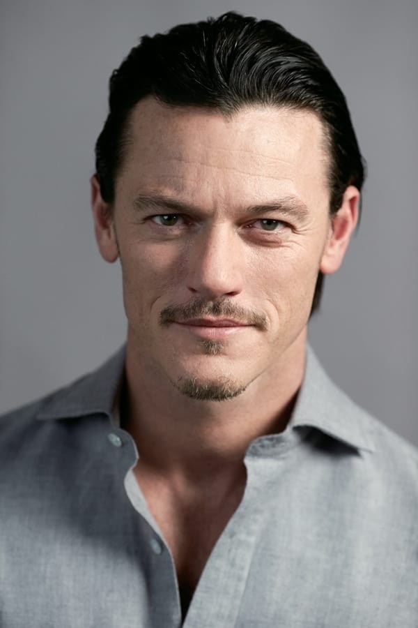 Aktyor: Luke Evans (Люк Эванс)