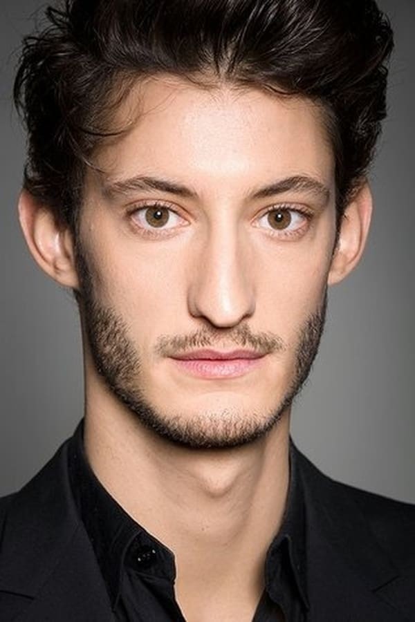 Aktyor: Pierre Niney (Пьер Нинэ)