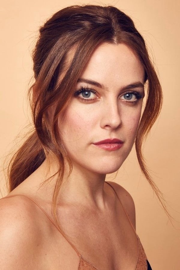 Aktrisa: Riley Keough (Райли Кио)