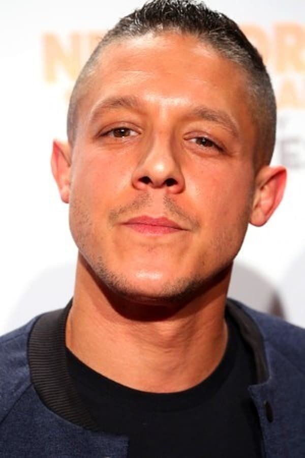 Aktyor: Theo Rossi (Тео Росси)