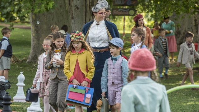 Dadamdan qo'lingni tort! backdrop