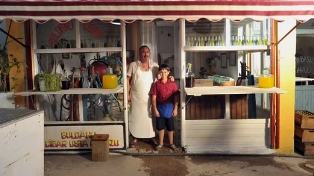 Iftorlik suvi / Iftorlik uchun gazlangan suv backdrop