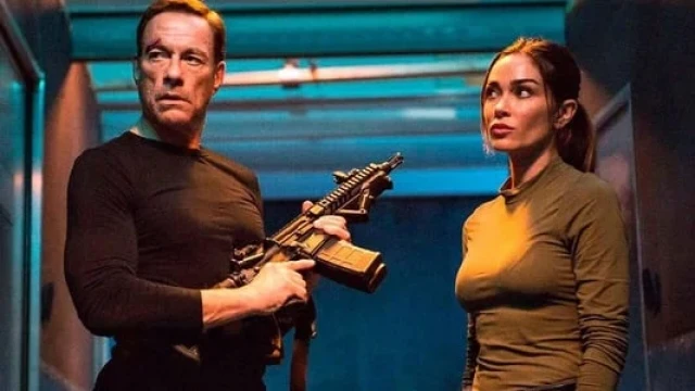 Qora suvlar backdrop