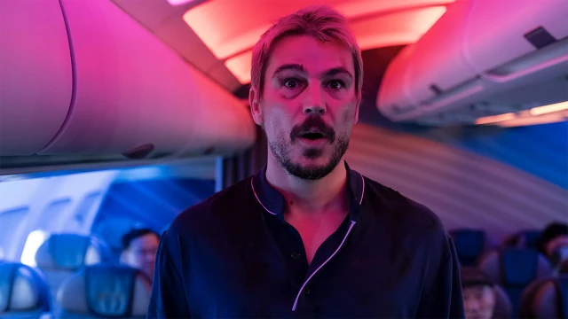 Jang yoki parvoz / To'g'ridan to'g'ri parvoz / Maxsus agent backdrop