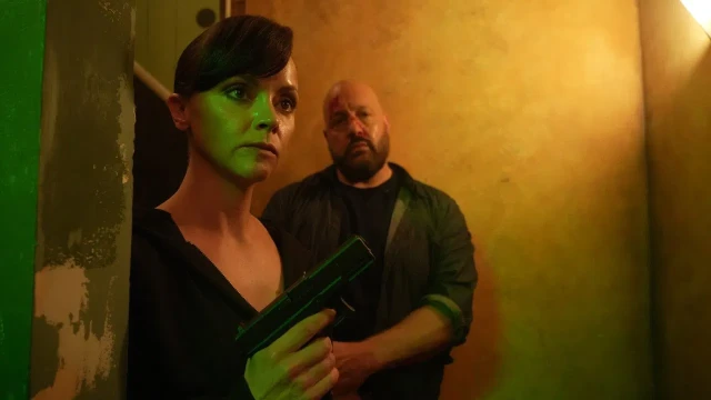 Qaltis o'yin / Xavfli o'yin / Xatarli qaror backdrop