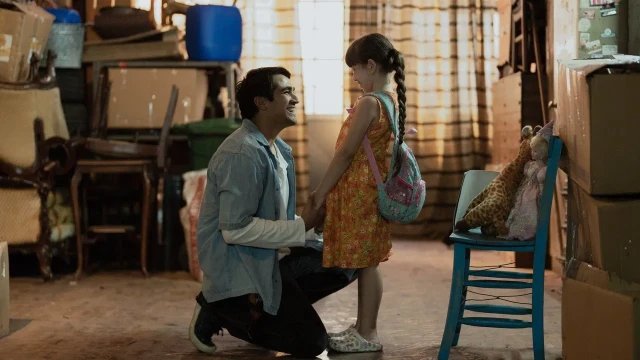 Tashlandiq odam backdrop