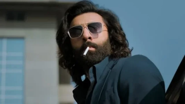 Ziddiyat / Hayvon backdrop