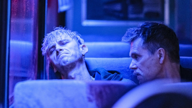 Yagona yo'l backdrop